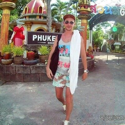  ,   Maxim, 41 ,   ,   , c 