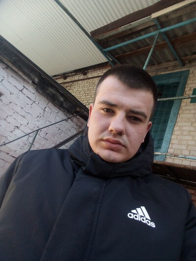  ,   Bob, 25 ,   c 