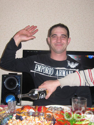  ,   Rustam, 44 ,   ,   , c 