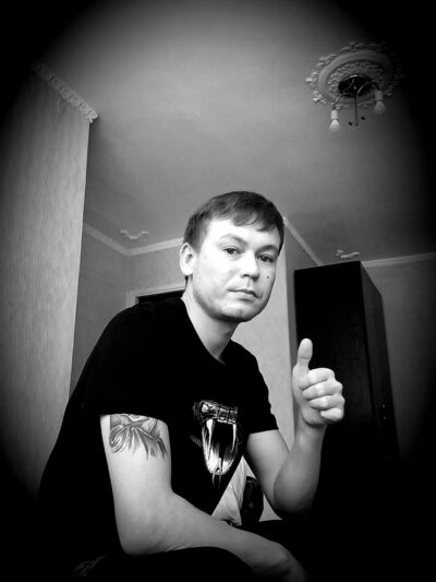  ,   Mihail, 37 ,   ,   