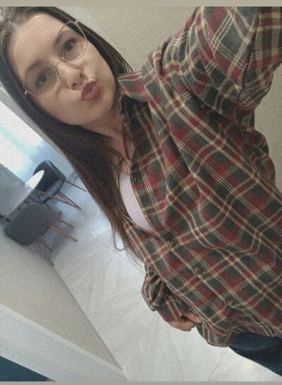  ,   Nika, 32 ,   c 