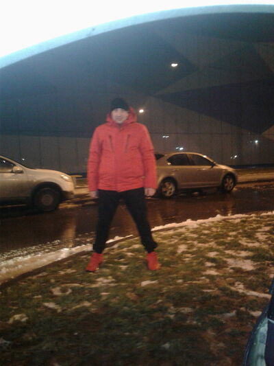  ,   Alex, 37 ,   