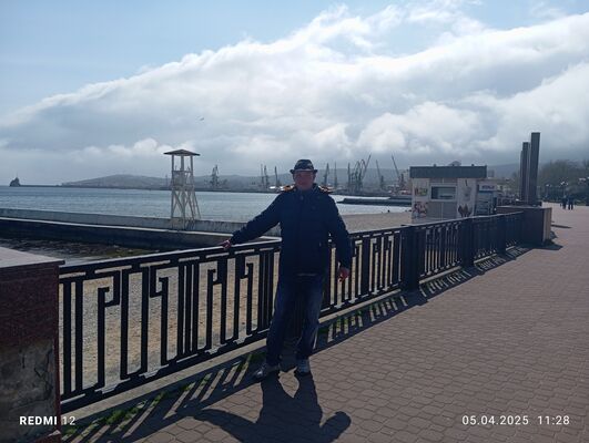  ,   Bruno, 43 ,   ,   
