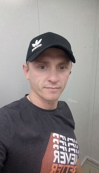  ,   Viktor, 43 ,   ,   
