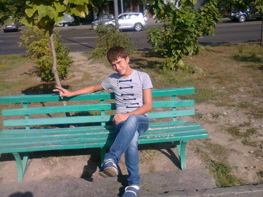  ,   Alex, 31 ,   