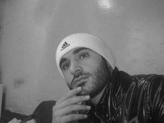  ,   Hayko, 34 ,   