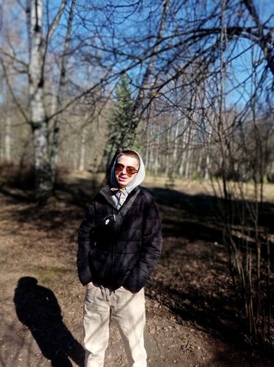  ,   Vladislav, 25 ,   ,   