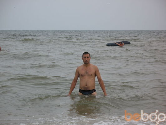  ,   Maxim, 42 ,  