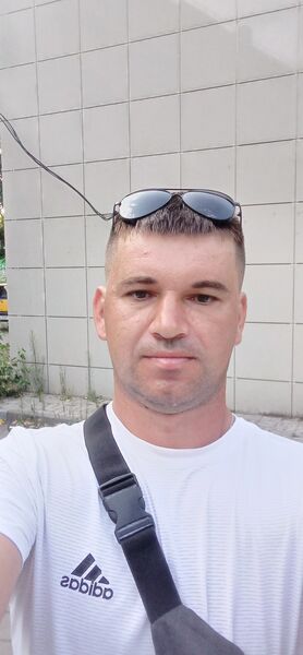  ,   Stanislav, 33 ,   ,   , c 