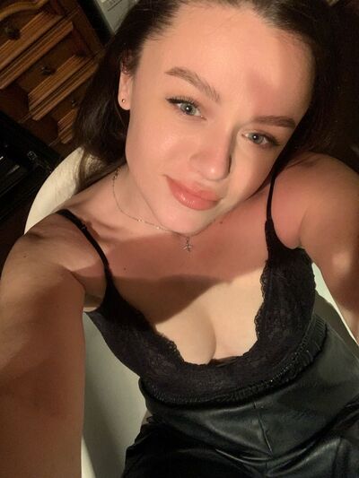  ,   Polina, 33 ,  