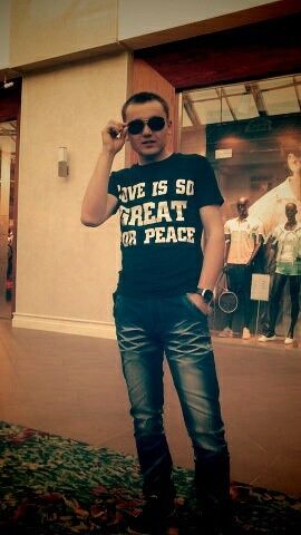  4949316  Bek, 31 ,    