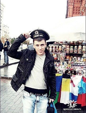  ,   Artur, 35 ,   ,   , c 