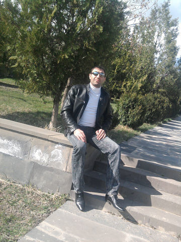  ,   Vahe, 38 ,   