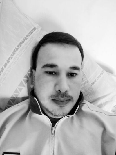  ,   Charli, 31 ,   ,   