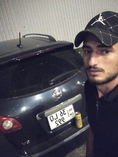  ,   Narek, 25 ,   c 