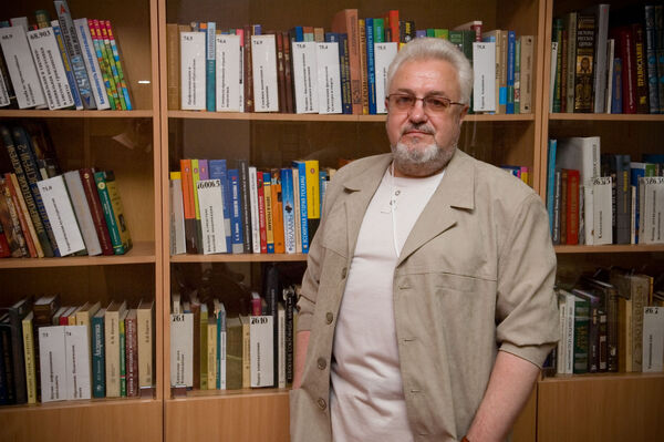  -,   Anatol, 76 ,     , 
