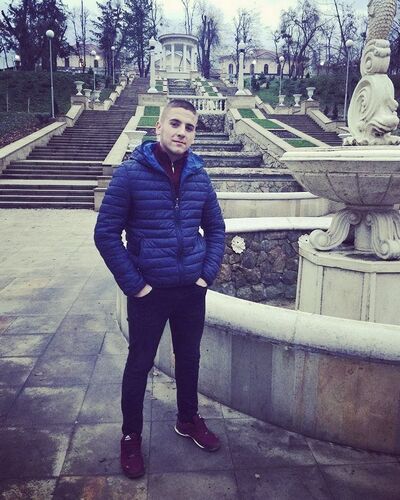  ,   Arkadye, 27 ,   ,   , c 