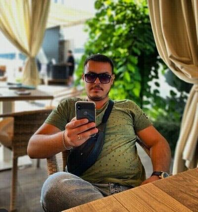  ,   Nikita, 32 ,   ,   