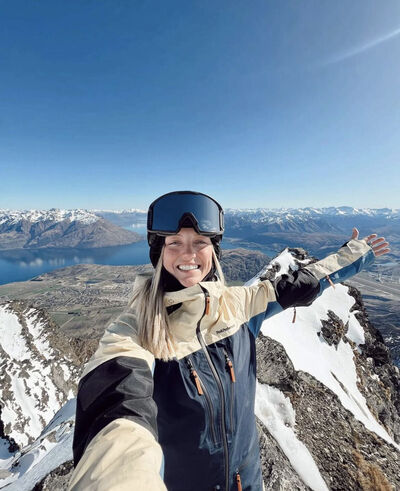  ,   Carole, 34 ,   ,   , c , 