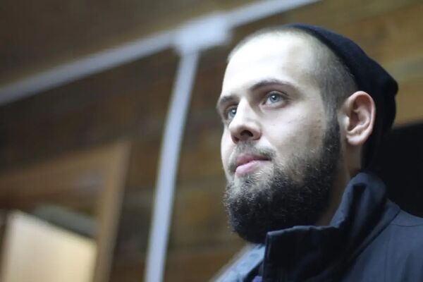  ,   Maxim, 32 ,   ,   