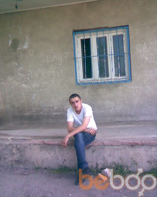  ,   Kamil, 33 ,   