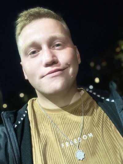  ,   Andr, 24 ,   ,   