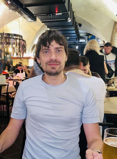  Frankfurt am Main,   , 42 ,   ,   , c , 