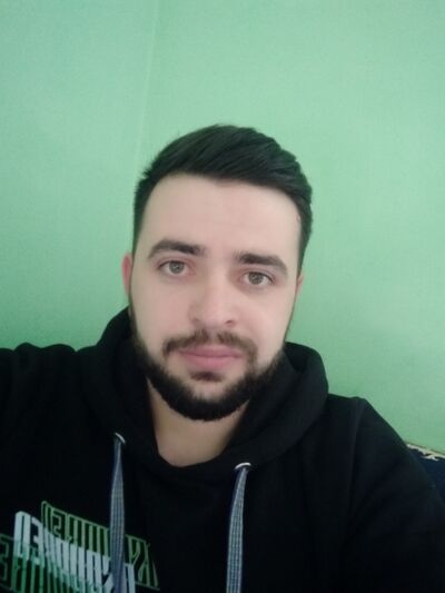  ,   Karim, 32 ,   ,   