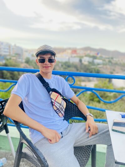  ,   Hero, 22 ,   ,   