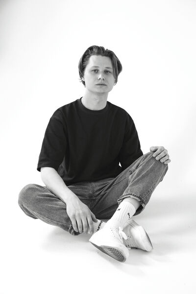  -,   , 27 ,   ,   