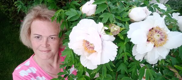  ,   Milaya, 42 ,     , c 