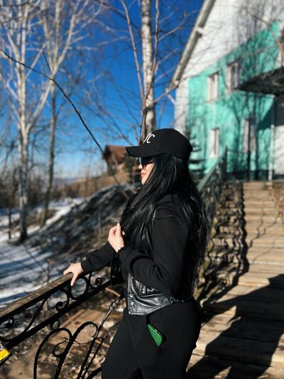  ,   Anelya, 33 ,   c 