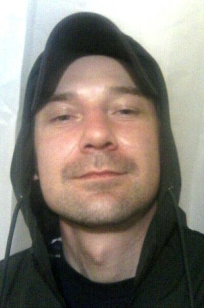  ,   Denis, 37 ,   ,   , c 