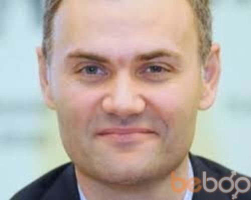  ,   Viktor, 46 ,   