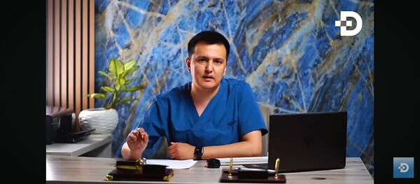  ,   Akbar, 32 ,   ,   