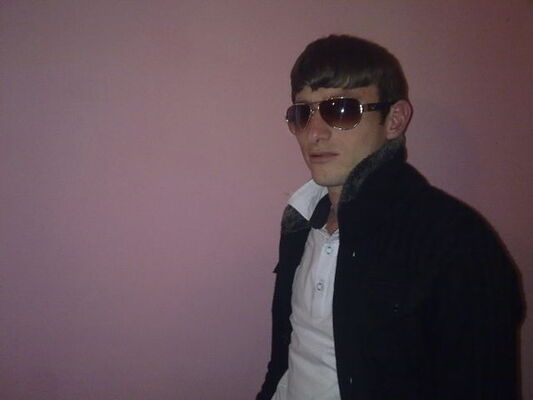  ,   Artur, 38 ,   ,   , c 
