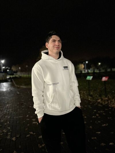  ,   Konstantin, 27 ,   , c 