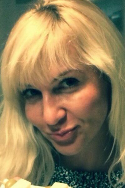  ,   ILARIA, 44 ,  