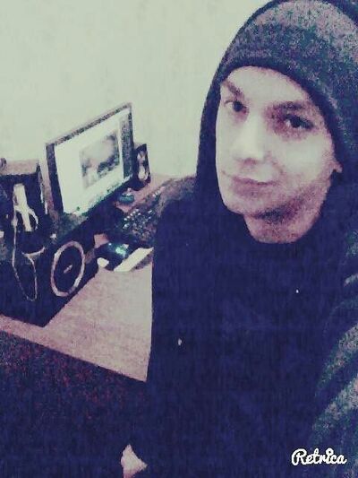  ,   Kosta, 31 ,   ,   , c 