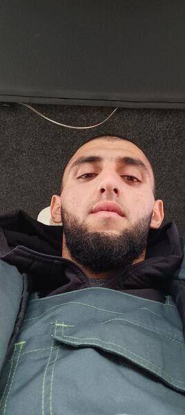  ,   Akula, 27 ,  