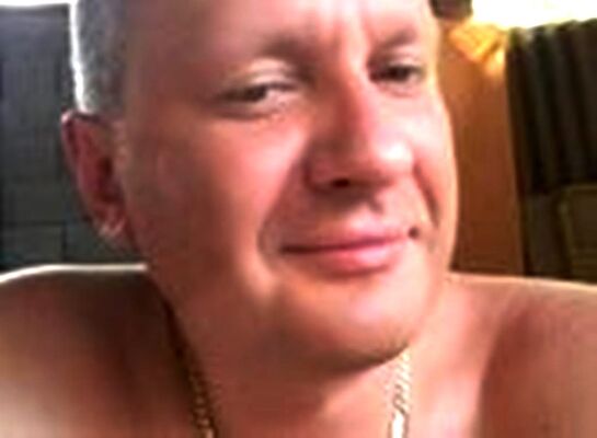  ,   Leon, 49 ,   ,   , c 