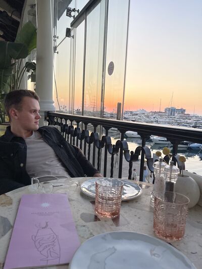  ,   Vanya, 24 ,   ,   