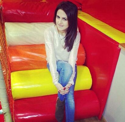  ,   Qnarik, 32 ,   