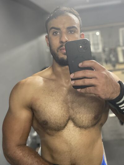 ,   Simon, 32 ,   ,   