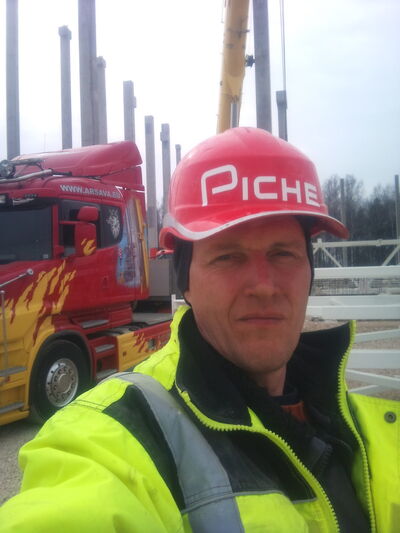  ,   Vasilij, 52 ,     , c 