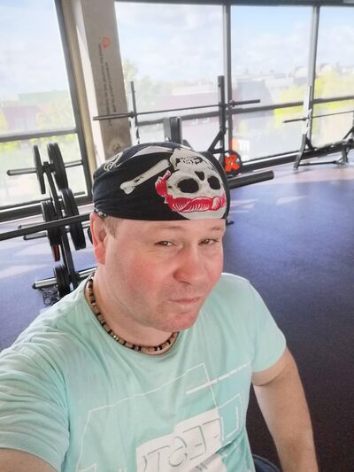 Essen,   Nino, 57 ,     , c 