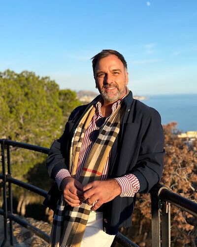  ,   Julien, 45 ,   ,   