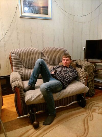  ,   Anton, 39 ,   ,   