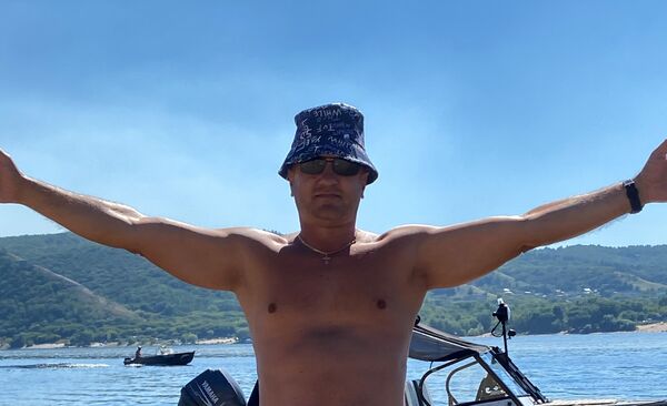  ,   Egor, 43 ,   ,   , c 