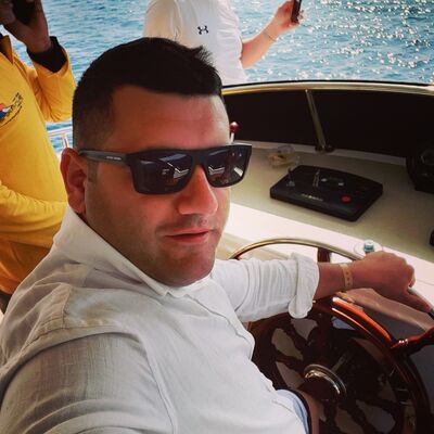  ,   Narek, 36 ,   ,   